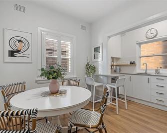North Sydney Nook - Chic and Comfortable - 北悉尼 - 餐廳