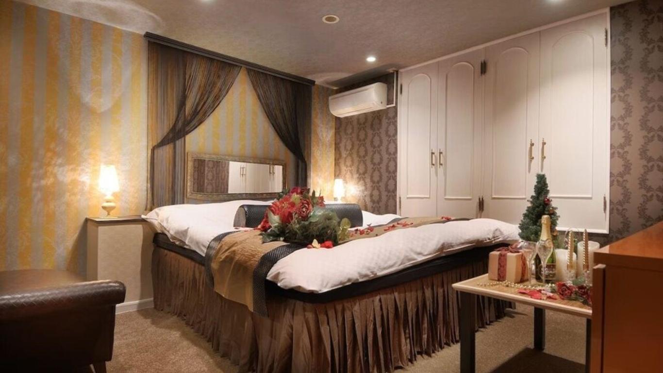 Hotel Blanc Chapel Christmas Sakai (Adult Only)