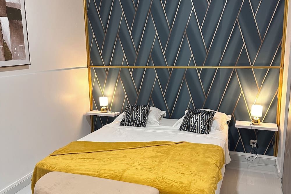 Cyrus Hotel-House - פואנט א פיטר