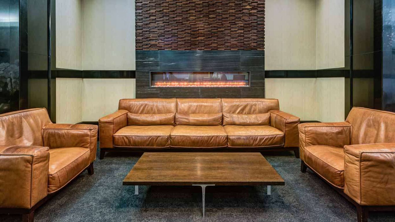 Carmana Hotel & Suites