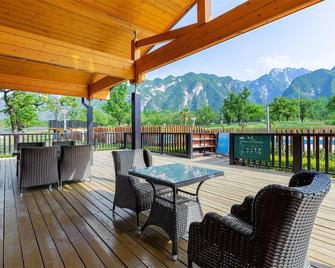 Huashan Self-driving Campground (Huashan Scenic Area Visitor Center Branch) - Weinan - Patio