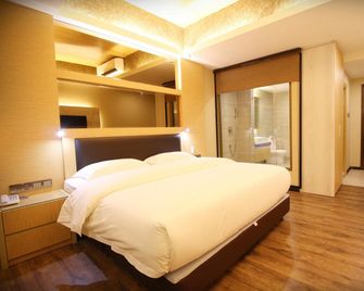 JC Mark Hotel - Bintulu - Schlafzimmer