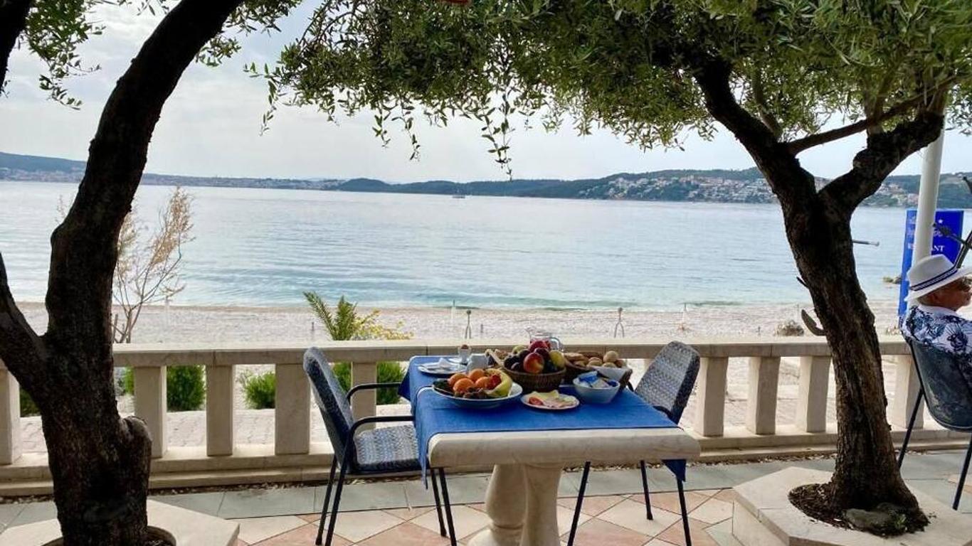 Villa Segetski dvori - Tradition since 1964