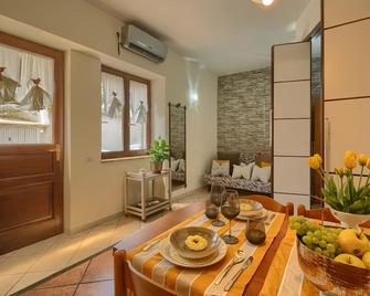 Casa Niluca - Portoscuso - Їдальня