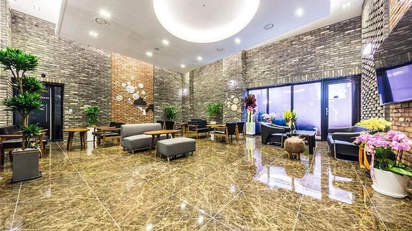 是飯店