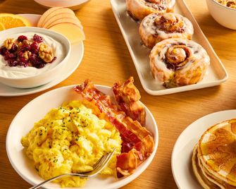 Holiday Inn Express Red Deer By IHG - Red Deer - Restaurant