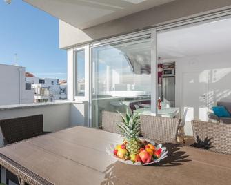 Fucshia dreams, brand new penthouse for 8 - Novalja - Balcony