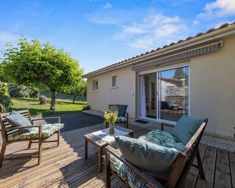 Au Coeur Des Vignes - Montagne - Patio