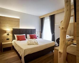 Hotel Belvedere Srl - Fai della paganella - Schlafzimmer