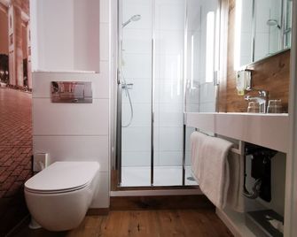 Plaza Inn Ludwigsfelde Berlin Süd - Ludwigsfelde - Baño