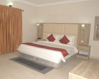 De Dreams Hotel & Suite Ltd - Lekki - Bedroom