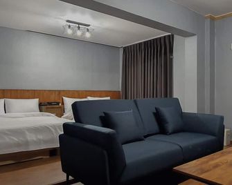 Pure Stay - Thành phố Jeju - Phòng khách