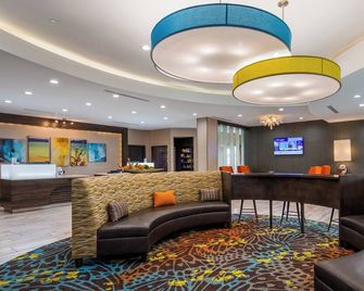Holiday Inn Express & Suites Pasadena Houston Southeast by IHG - Pasadena - Gebäude
