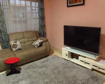 Tazama place - Nyeri - Living room