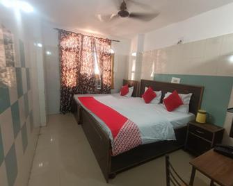 Hotel Ajay - Jammu - Schlafzimmer