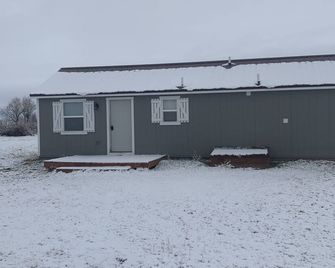 The House on 219 - Conrad - Building