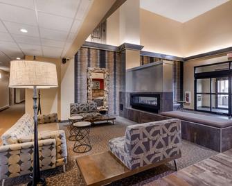 Comfort Suites Burlington - Burlington - Lobby