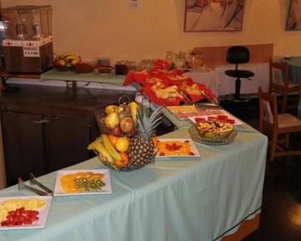 Hotel Klee - Montevideo - Buffet