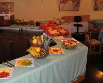 Hotel Klee - Montevideo - Buffet