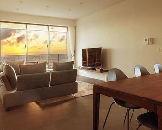 Blue Rela Luxe Resort Okinawa - Onna