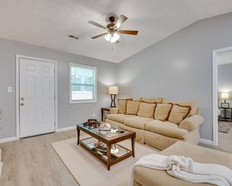 Atlanta Vacation Rental Near Airport! - College Park - Sala de estar