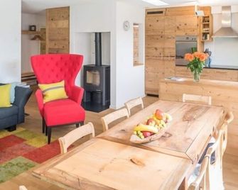 Edelweiss Mira Neiv - Flims - Dining room