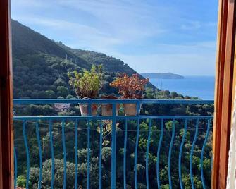 La Casa sul Blu Albergo Diffuso - Pisciotta - Balcone