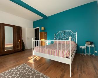 Entre Braud Saint-louis et Blaye, une Maison Comme une Parenthèse - Saint-Androny - Habitación