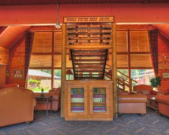 Kohl's Ranch Lodge - Payson - Lobby