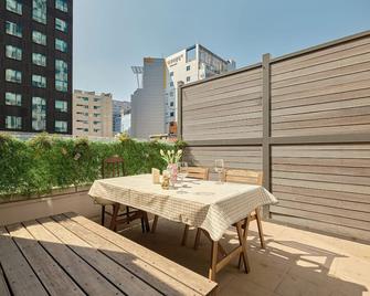 Seoul Comocasa Fully Furnished Studio - Seul - Balkon
