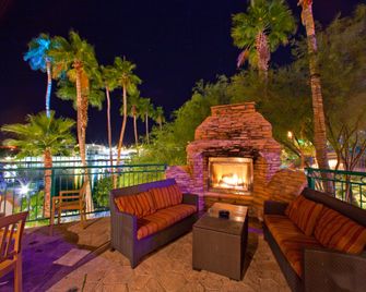 London Bridge Resort - Lake Havasu City - Patio