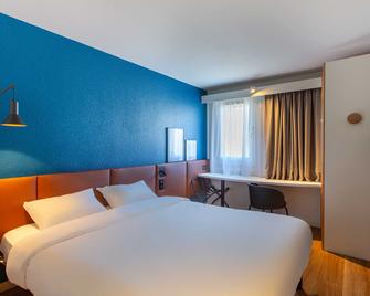 B&B HOTEL Blois Nord Vallée Maillard - בלואה - חדר שינה