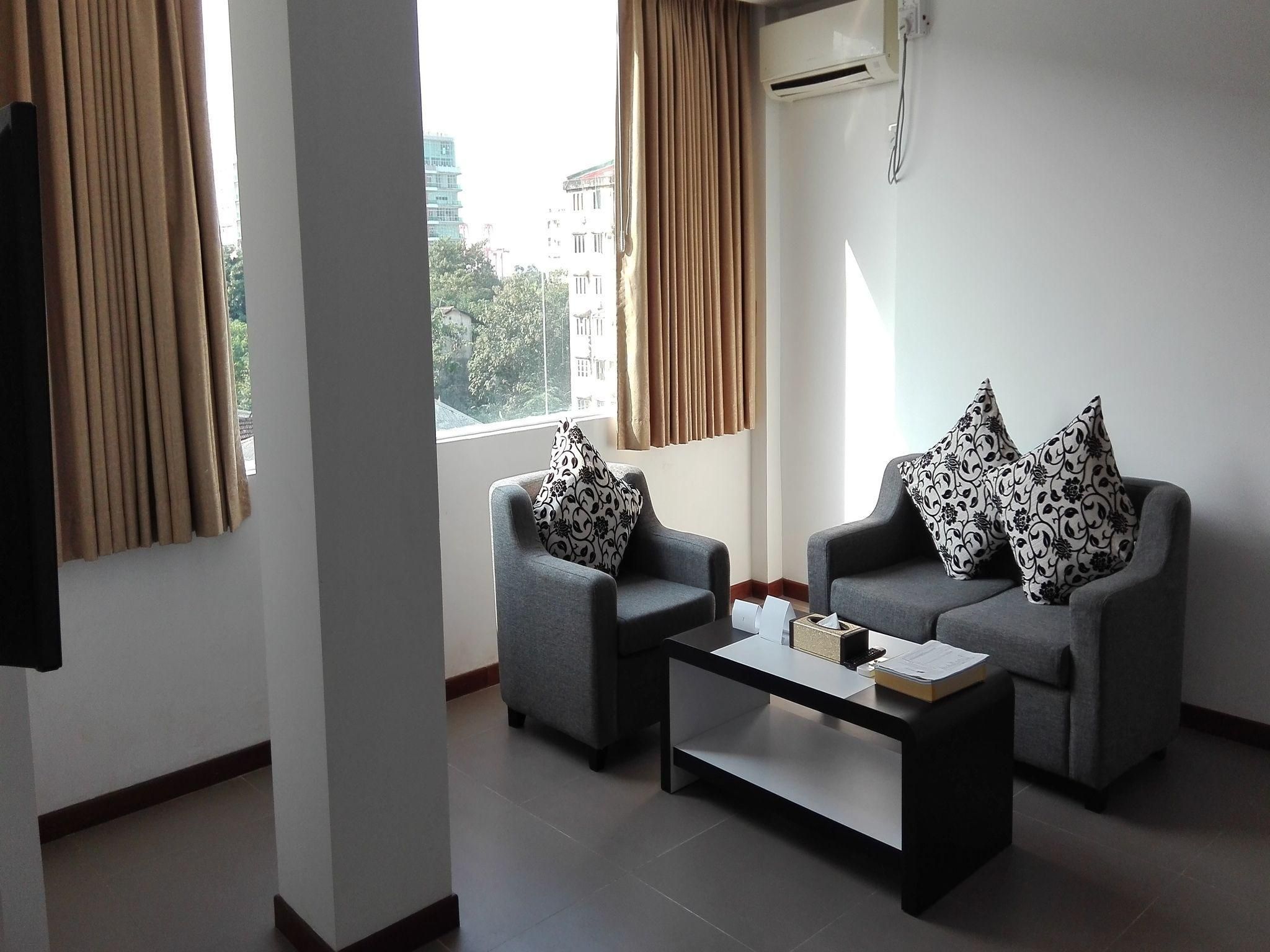 The RGN City Lodge - יאנגון - סלון