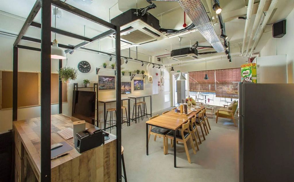 كوارترز كابسول هوستل