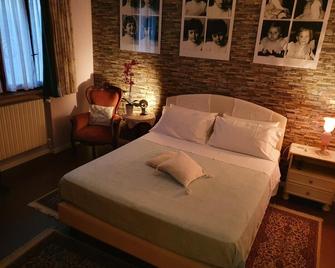 B&B Family Home - San Bassano - Bedroom