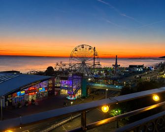 The Palace Hotel Southend by IHG - Southend-on-Sea - Balcón