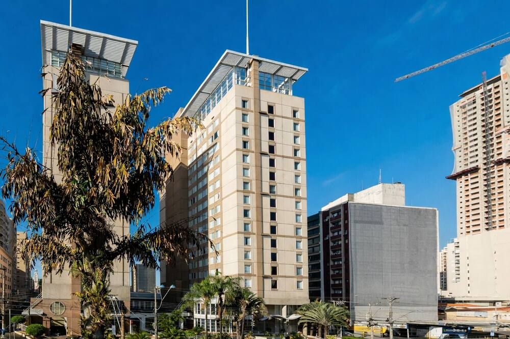 هوتل إنترسيتي كامبيناس