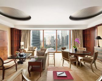 Pudong Shangri-La Shanghai - שנחאי - חדר שינה