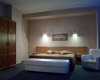 New Star Hotel - Perm - Yatak Odası