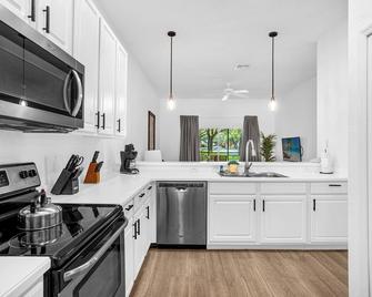 Bahama Bay, Davenport, Florida Oversize 2 Br condo - Kissimmee - Mutfak