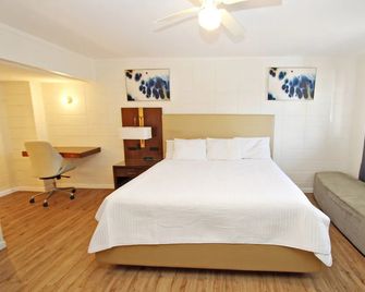 Cannon Inn By Capital O Gonzales Tx - Gonzales - Quarto