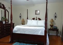 Comfortable place in Evanston! Close to Northwestern and Loyola University. - Evanston - Bedroom
