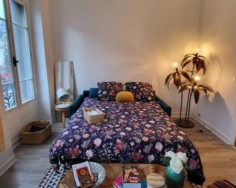 Charmant Studio Proche Montmartre à 2min du Métro, Beaucoup de Commerces - Paris - Bedroom