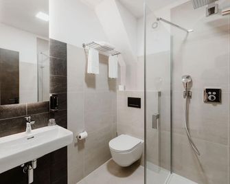 Penzion Austis - Znojmo - Bathroom