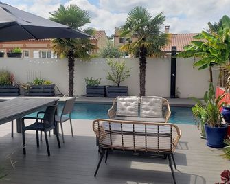 Villa with pool near Toulouse, forest and amenities - Pibrac - Piscine