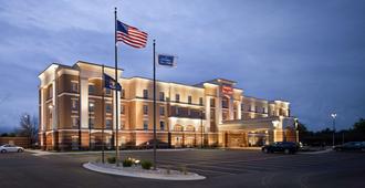 Hampton Inn & Suites Saginaw - Saginaw - Edifício