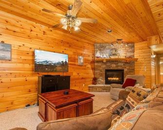 A Wispful Dream - McHenry - Sala de estar