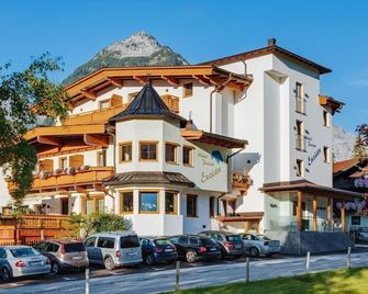 Hotel Enzian - Pertisau - Rakennus