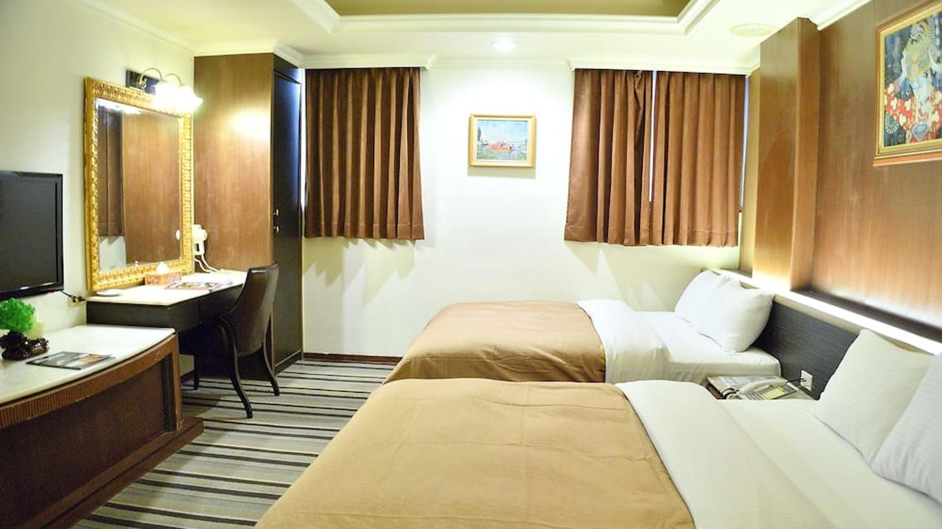 ينج زهين هوتل