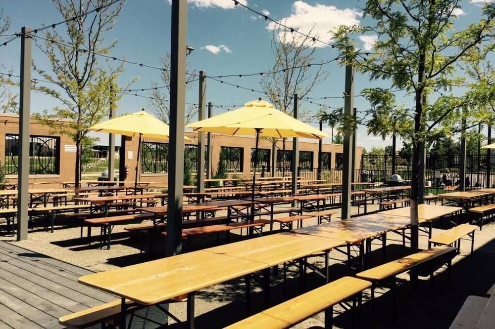 ديا لايوفر - دنفر (كولورادو) - مطعم